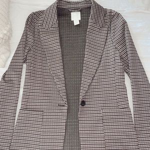 Plaid blazer with buttons and pockets